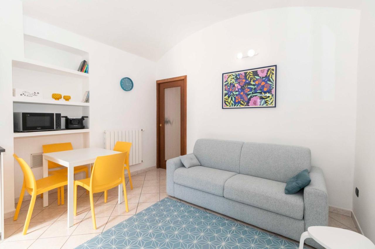Colourful Flat San Donato Apartment Торино Екстериор снимка