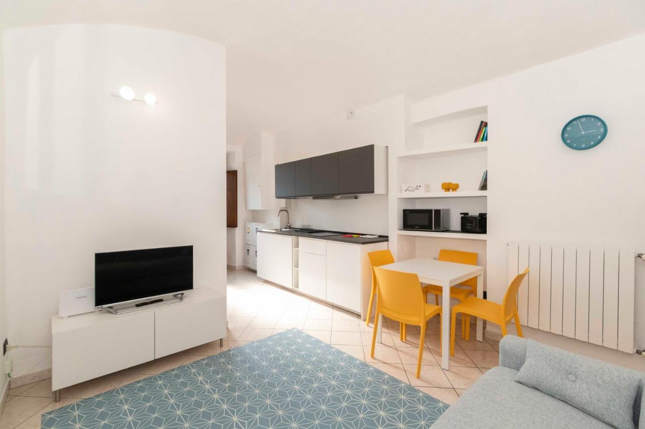 Colourful Flat San Donato Apartment Торино Екстериор снимка