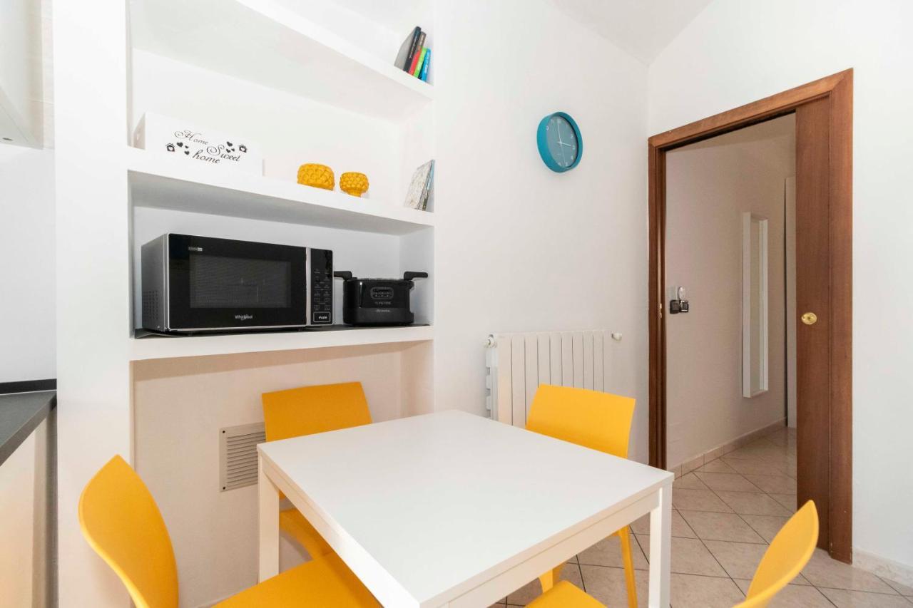 Colourful Flat San Donato Apartment Торино Екстериор снимка