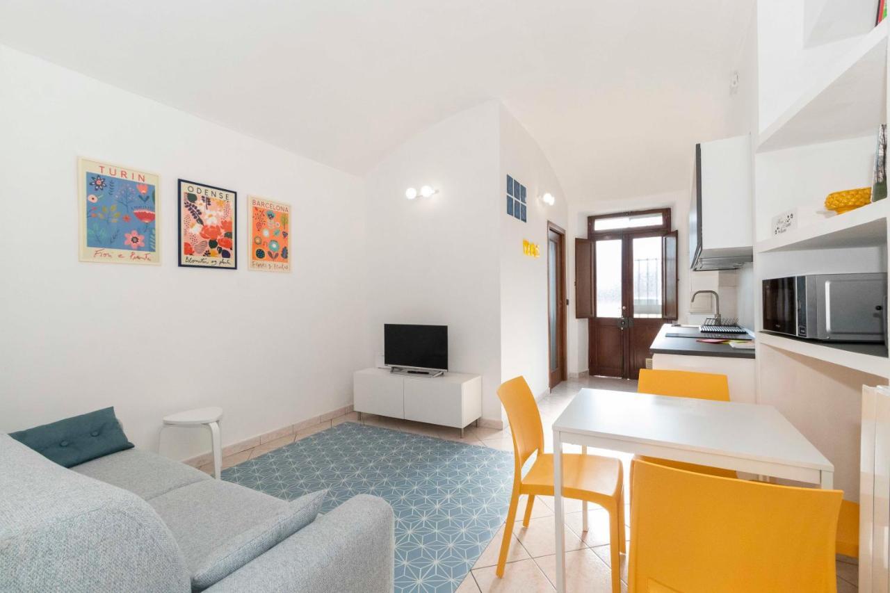 Colourful Flat San Donato Apartment Торино Екстериор снимка