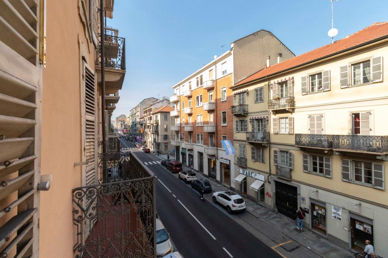 Colourful Flat San Donato Apartment Торино Екстериор снимка