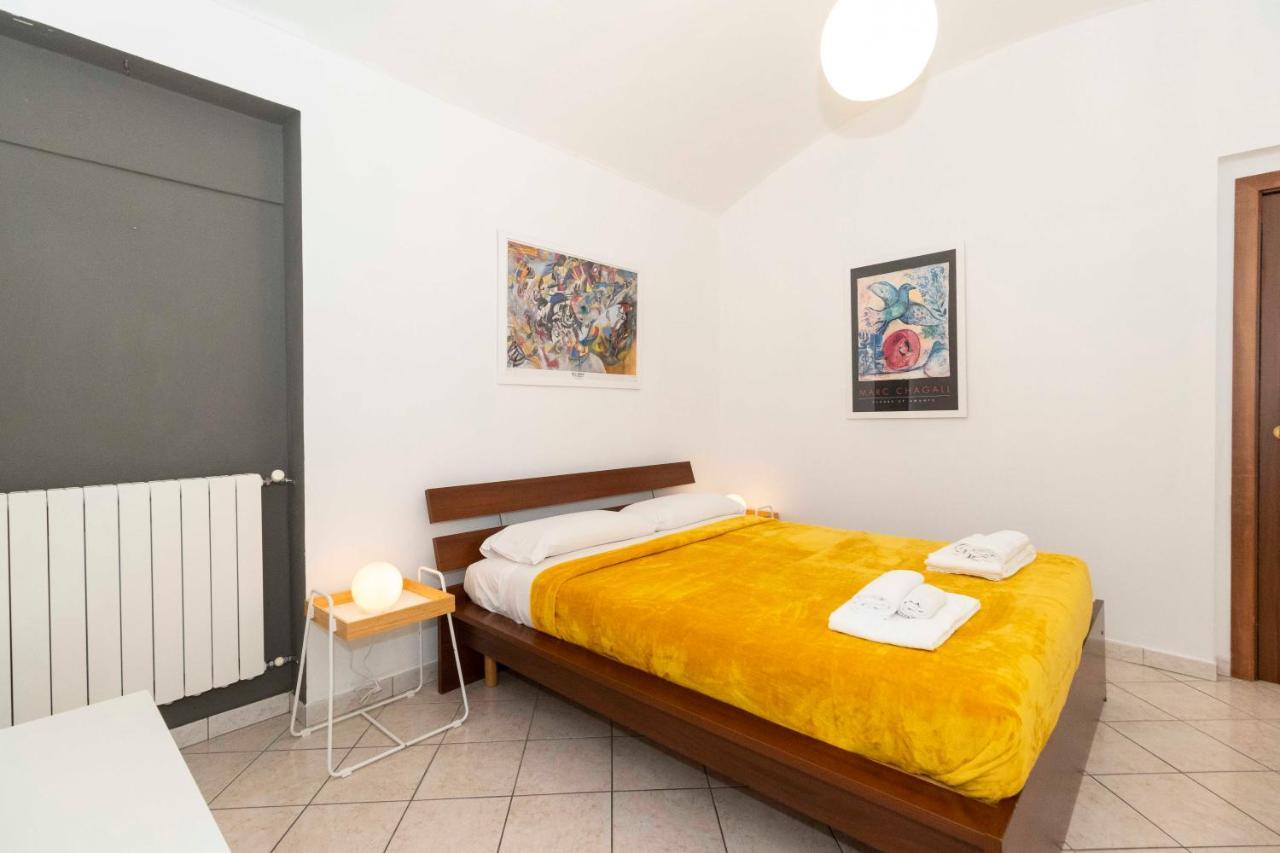 Colourful Flat San Donato Apartment Торино Екстериор снимка