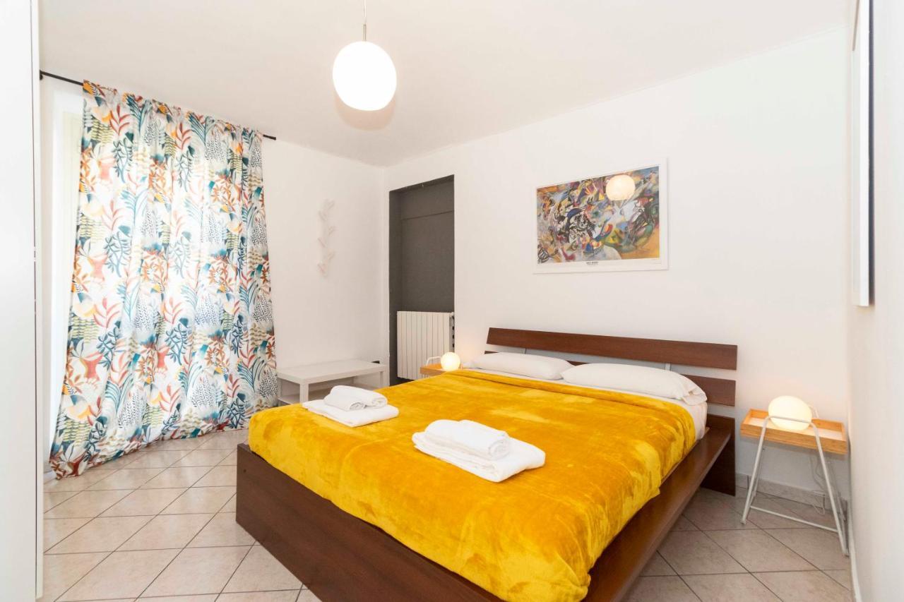 Colourful Flat San Donato Apartment Торино Екстериор снимка