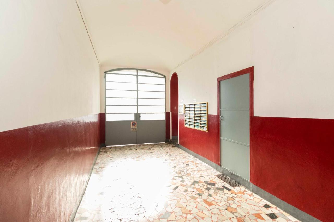 Colourful Flat San Donato Apartment Торино Екстериор снимка